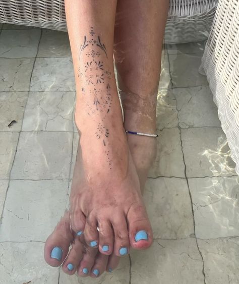 Foot Ornament, Back Of Ankle Tattoo, Ankle Foot Tattoo, Mother Tattoos For Children, Spiritual Tattoo, Ankle Tat, Amsterdam Tattoo, Anklet Tattoos, Handpoke Tattoo