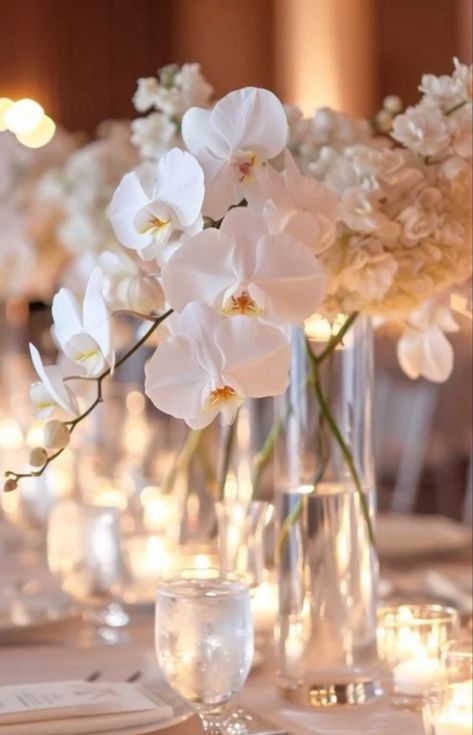 White wedding floral centrepiece Flower Centrepiece, White Floral Wedding, Grilling Season, Centre Piece, Modern Flower, Centre Pieces, Flower Centerpieces, Wedding Themes, Wedding Centerpieces