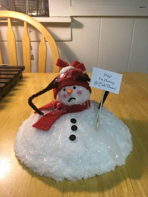 Snowballs Diy, Styrofoam Ball Crafts, Cardboard Cake, Christmas Food Crafts, Snow Crafts, Styrofoam Crafts, Melting Snowman, Snowman Crafts Diy, January Crafts