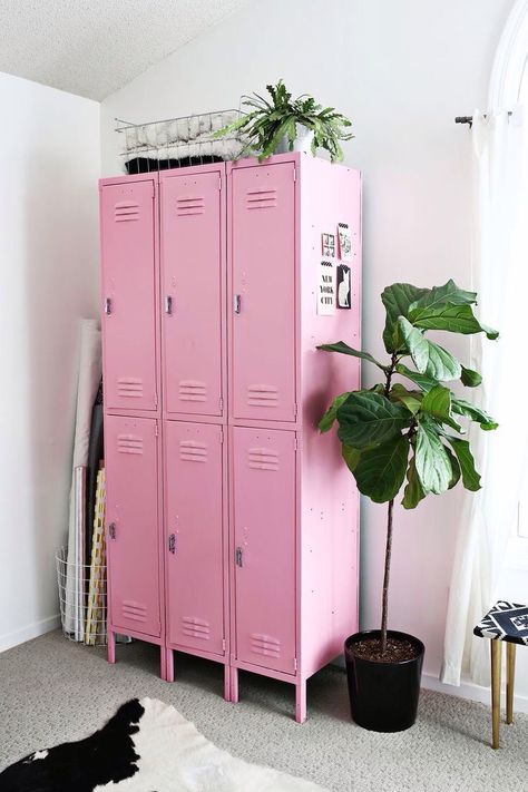 Small Mudroom Ideas, Desain Pantry, Casa Vintage, Room Transformation, Design Living, New Room, 인테리어 디자인, Art Room, Design Interior