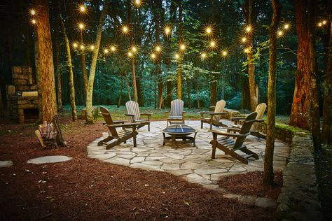 Backyard Hangout, Outdoor Fire Pit Designs, Fire Pit Landscaping, Outdoor Seating Area, Backyard Remodel, Fire Pit Area, Fire Pit Designs, Backyard Inspiration, Garden Deco