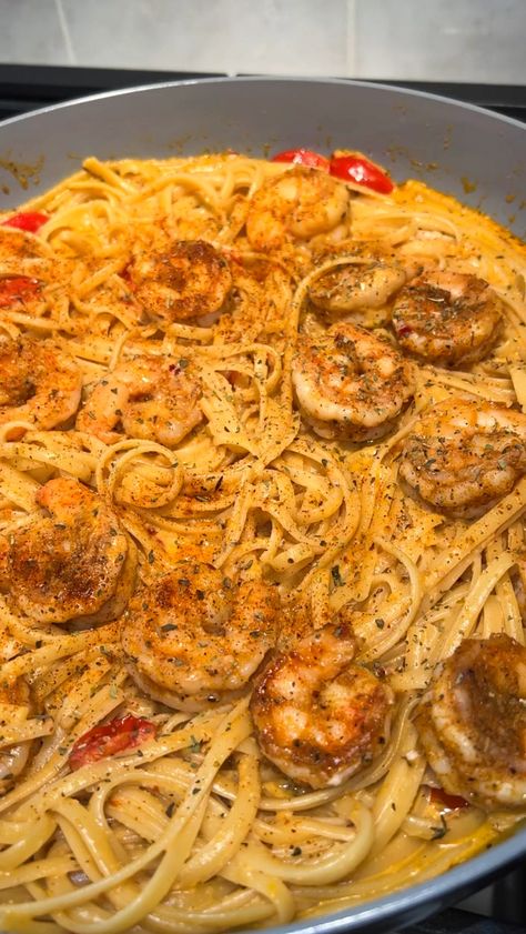 Shrimp And Tomato Sauce, Pasta And Shrimp Recipes, Tomato Shrimp Pasta, Pasta And Shrimp, Wine Cream Sauce, White Wine Cream Sauce, Shrimp Linguine, Creamy Shrimp, Blackened Seasoning