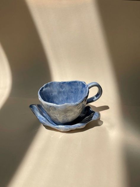 Cute Espresso Cups, Pottery Espresso Cups Handmade, Handmade Espresso Cups, Handmade Ceramics Ideas, Cloud Ceramic, Espresso Cups Ceramic, Ceramic Espresso Cups, Ceramic Tea Cups, Sculpture Art Clay