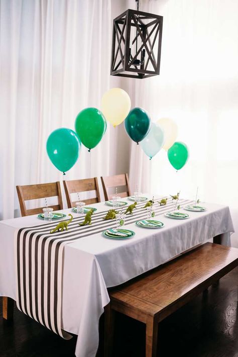 Table Decorations Party Birthday, Dinosaur Birthday Party Table Setting, 2 Year Birthday Theme Dino, Dinosaur Party Table Setting, Dinosaur Birthday Table Set Up, Kids Party Table Set Up, Minimal Dinosaur Party, Dinosaur Birthday Table Decorations, Simple Dinosaur Birthday Party