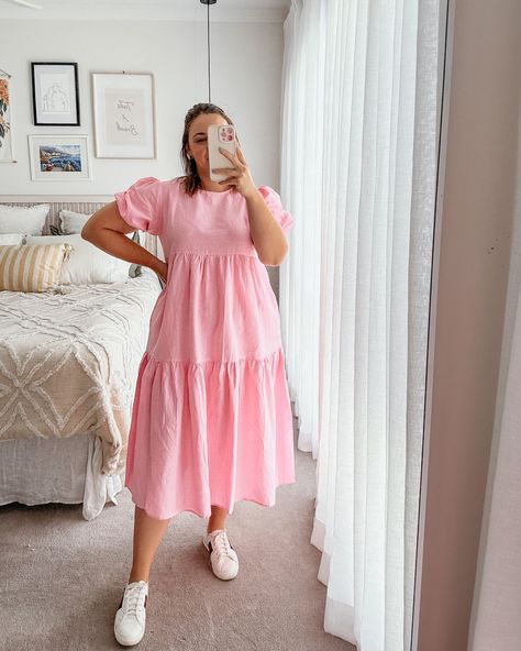 Modest Pregnancy Outfits, Diana Dares, Transformation Fashion, Bubblegum Pink Dress, Plus Size Business Attire, Modest Fashion Christian, Modesty Dress, Outfits Gorditas, Girls Short Dresses