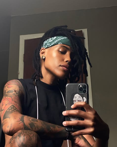 Masc Women With Locs, Masc Black Hair Styles, Dread Mohawk, Unisex Hairstyles, Long Loc Styles, Rock Star Hair, Loc Styles For Men, Masc Women, Androgynous Hair