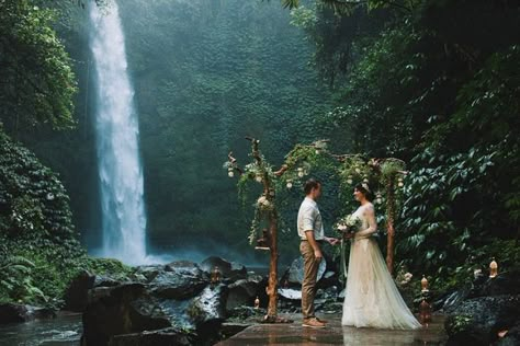 Bali waterfall wedding. Wedding Ceremony Places, Unusual Wedding Venues, Jungle Wedding, Forest Theme Wedding, Waterfall Wedding, Enchanted Forest Wedding, Unusual Weddings, Bali Wedding, Plan My Wedding