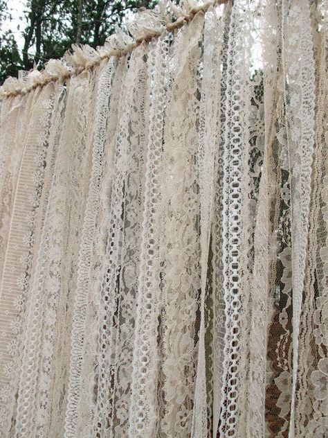 Lace Backdrops, Lace Garland, Tulle Backdrop, Wedding Arbors, Deco Champetre, Garland Backdrops, Diy Wedding Decorations, Bohemian Wedding, Trendy Wedding