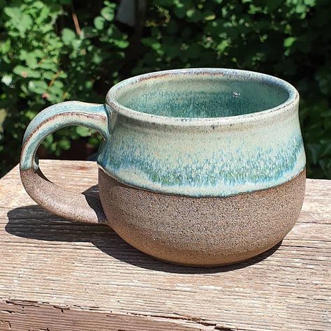 Michelle van Andel on Instagram: “Glazed with Amaco Potter's Choice Textured Turquoise over Toasted Sage. Clay body is Sibelco WMS 2002GG. Happy with this, for me, new…” Triskel Pottery, Clay Glazing, Textured Turquoise, Pottery Projects, Glaze Combinations, Glaze Combos, Pottery Glaze, Amaco Glazes, Beginner Pottery