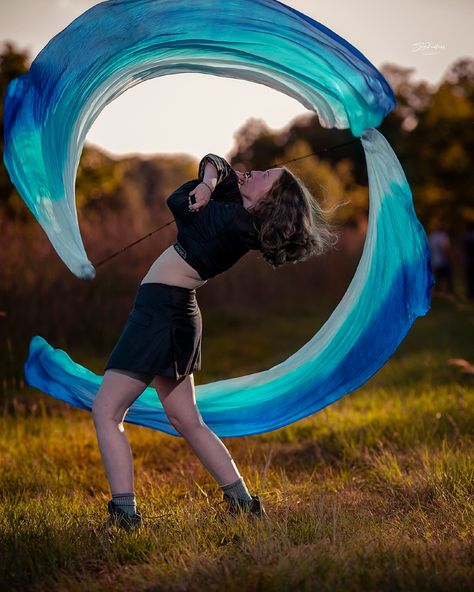 🍂 flowing 🍂   🌟 dreamclubcomo 📸 sheyikreationsphotography  #veilpoi #skilltoys #dance Poi Flow, Veil Poi, Veil, Dancing, Hobbies