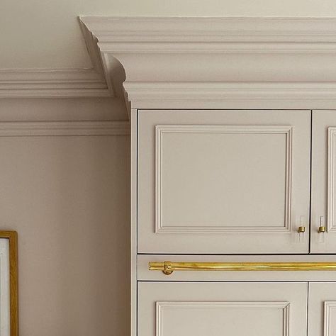 Wardrobe Molding, Panelled Wardrobe, Pink Ceiling, Plaster Cornice, Plaster Walls, Pink Interior, Crown Molding, Wardrobe Ideas, Wardrobe Design