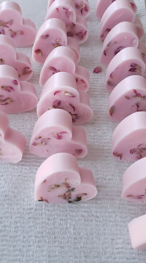 Pink Goat Milk Mini Soap Favors / Wedding Favors / Personalized Soaps/ Bridal Shower Favors / Baby Shower Soap Favors/ Thank You Gift - Etsy Summer Bridal Shower Themes, Baby Shower Soap Favors, Valentine Soap, Diy Soap Recipe, Easter Baby Shower, Shower Favors Baby, Valentines Baby Shower, Soap Wedding Favors, Heart Soap