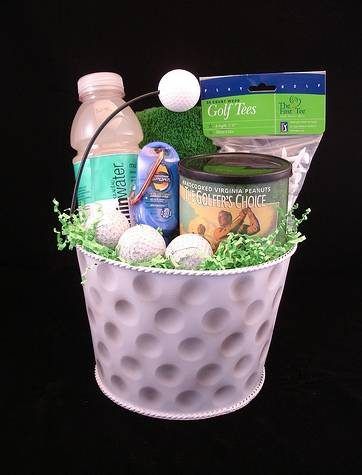 Ideas on How to Make Homemade Golf Gifts. Golfers love any gadget, accessory or object of inspiration that adds to their enjoyment of the game. Gift baskets filled with golf essentials make ideal gifts; especially if they're personalized. Casual golfers are notorious for fumbling to find the basic tools needed to play the game, such as balls, tees,... Golfers Birthday, Outing Ideas, Golf Birthday Gifts, Golf Ball Crafts, Golf Diy, Raffle Baskets, Golf Gifts For Men, Golf Party, Golf Birthday