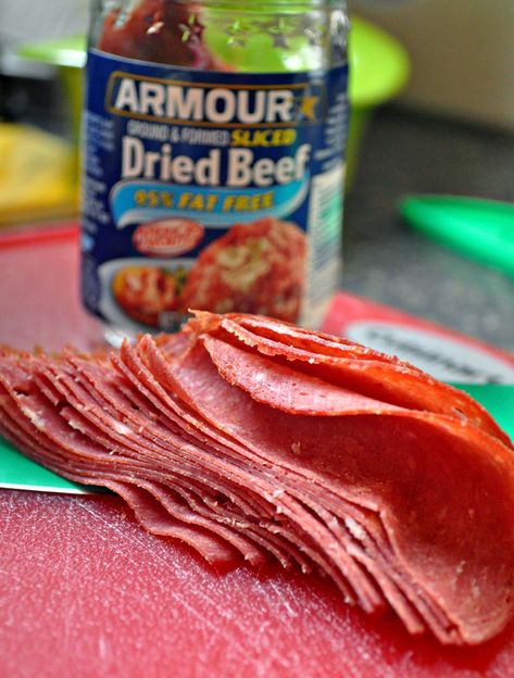 Chip Beef Gravy, Cream Chipped Beef Recipe, Creamed Chipped Beef On Toast, Dried Beef Recipes, Chipped Beef On Toast, Beef On Toast, Sos Recipe, Creamed Chipped Beef, Dried Beef