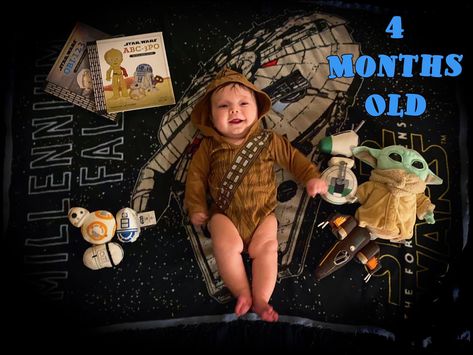 4 month old Star Wars theme baby photo Star Wars Baby Photoshoot, Monthly Baby Photos, Baby Swag, 4 Month Olds, Star Wars Pictures, Baby Portraits, Star Wars Baby, Princess Leia, Baby Photoshoot