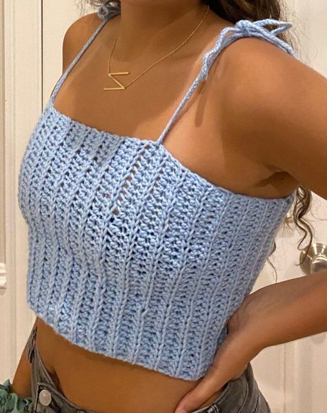 crochet patterns-Free Patterns: Easy Crochet Tops for Every Season-Cozy Crochet Tops: Easy and Cute Black Crochet Top Outfit, Crochet Tank Top Outfit, Crochet Crop Top Outfit, Pola Top, Blue Crochet Top, Crochet Photography, Outfit Layering, Outfit Midsize, Aesthetic Tops