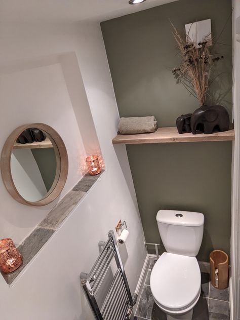 Small toilet with green walls and Reclaimed wooden features. Toilet Color Ideas Colour, Downstairs Toilet Feature Wall, Small Toilet Colour Ideas, Sage Downstairs Toilet, Green Small Toilet Room, Down Stairs Toilet Ideas, Under Stairs Toilet Ideas, Down Stairs Toilet, Understairs Toilet