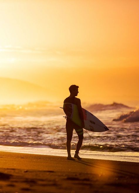 Surf Posters, Beach Silhouette, Surfer Lifestyle, Surfing Aesthetic, Sunset Surf, Surfing Photos, Surf Vibes, Surfing Pictures, Surf Poster