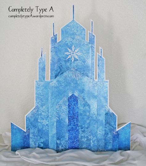 How to make Elsa's Ice Castle from Disney's Frozen.  Free pattern and tutorial. Elsa Castle, 4de Verjaardag, Frozen Castle, Frozen Decorations, Frozen Bday Party, Disney Frozen Party, Ice Castle, Anniversaire Diy, Elsa Birthday