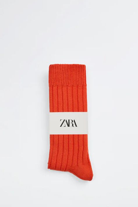 Men´s Socks | ZARA Ireland Socks Photoshoot, Texture Socks, Wool Blend Socks, Socks Packaging, Ribbed Socks, Long Socks, Striped Socks, Ribbed Texture, Slipper Socks