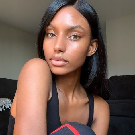 Sydney Harper, Sydney J Harper, Amber Eyes Color, Hazel Brown Eyes, Minimal Makeup Look, Brown Girls Makeup, Vanity Planet, Pretty Brown Eyes, Beautiful Eyes Color