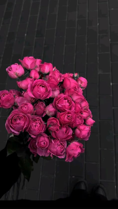 طابع بريدي, Boquette Flowers, Pink Rose Flower, Nothing But Flowers, Flower Therapy, Beautiful Bouquet Of Flowers, Pink Bouquet, Luxury Flowers, Flower Planters