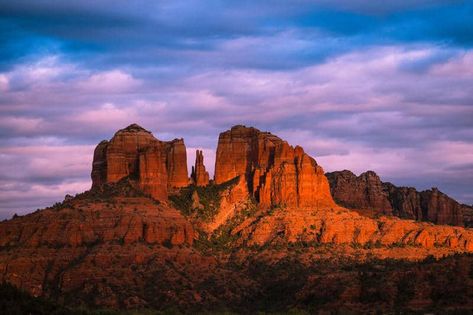 Sedona Sunset, Sedona Landscape, Sedona Spiritual, Sedona Arizona Travel, Cathedral Rock Sedona Wedding, Sedona Cathedral Rock, Cathedral Rock, Lincoln County, Watch The Sunset