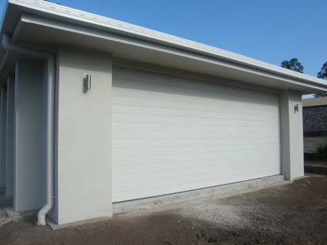 Rendered Garage, Garage Door White, House With White Garage Doors, Beige Rendered House Exterior, Beige Royal Exterior, Surfmist Garage Door, Surfmist Roof Colour Schemes, Surfmist Render, Surfmist Colourbond