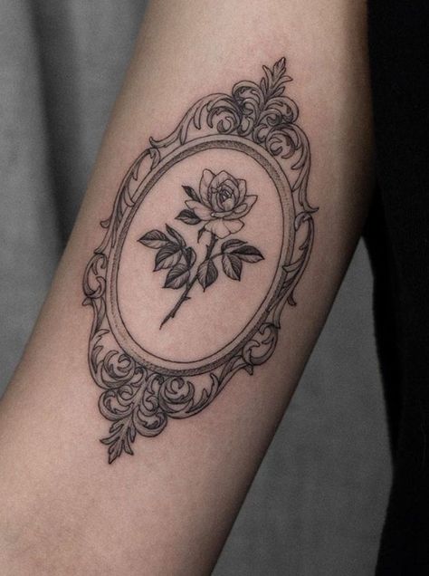 flower rose framed black fine line tattoo inspo Vintage Mirror Tattoo, Skin Markings, Victorian Tattoo, Mirror Tattoos, Tato Jari, Framed Tattoo, Summer Tattoo, Rosen Tattoo, 문신 디자인