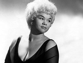 Etta James, Soul Singers, Vintage Black Glamour, Women In Music, Black Music, Rhythm And Blues, Soul Music, Music Legends, Female Singers