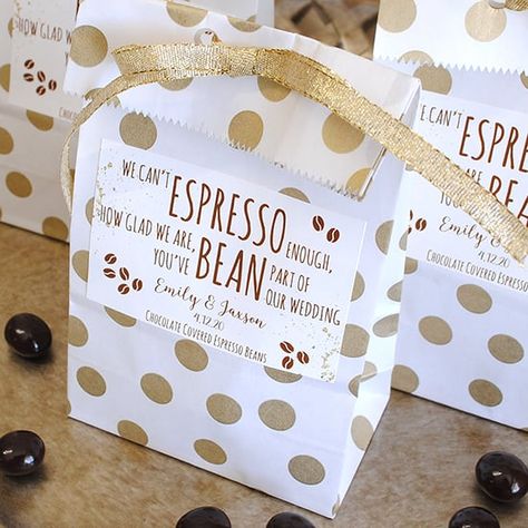 Wedding Favor Chocolate, Martini Decor, Chocolate Espresso Beans, Gigi Coffee, Coffee Bridal Shower, Chocolate Coffee Beans, Coffee Wedding Favors, Chocolate Covered Espresso Beans, Coffee Gift Basket