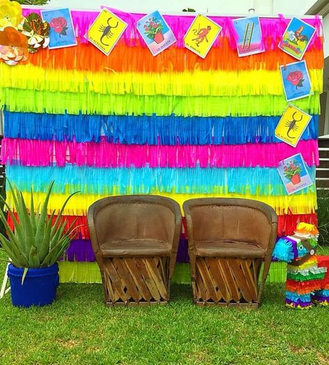 Loteria Backdrop Ideas, Mexican Fiesta Birthday Party, Birthday Board Classroom, Mexican Fiesta Party, Fiesta Birthday Party, Fiesta Theme Party, Mexican Party Theme, Fiesta Theme, Boda Mexicana