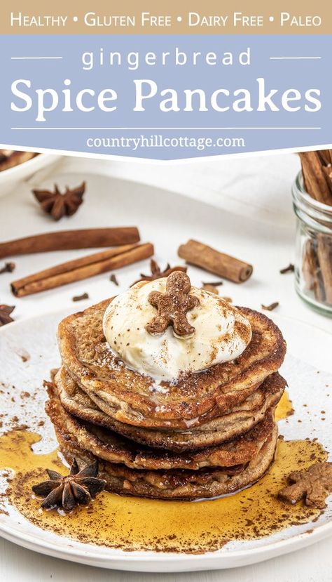 Gingerbread Breakfast, Gingerbread Pancakes Recipe, Recipe With Almond Flour, Paleo Gingerbread, Christmas Pancakes, Spice Pancakes, Easy Homemade Pancakes, Healthy Pancake, Gingerbread Pancakes