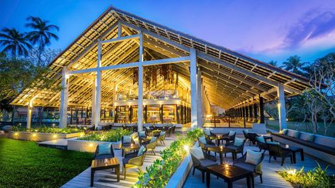 Sri Lankan Architecture, Geoffrey Bawa, Events Place, Resort Architecture, Event Hall, Resort Design, Restaurant Architecture, Building A Pool, Outdoor Restaurant