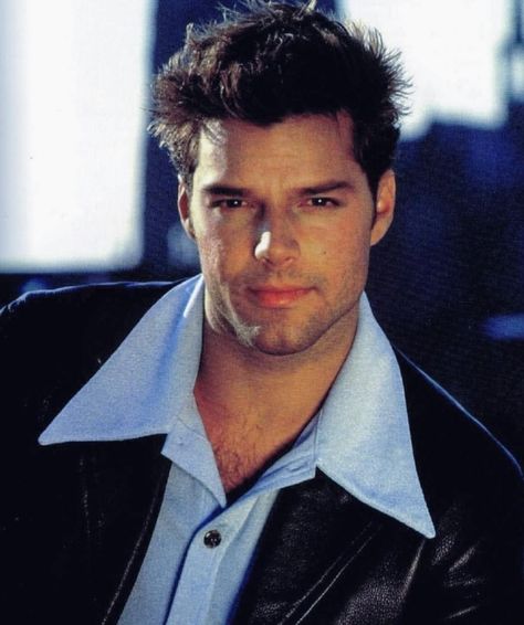 Ricky Martin 90s, Martin 90s, Stud Muffin, Ricky Martin, 90s 00s, Music Icon, Popular Music, Music Artists, Muffins