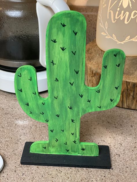 Monumental Vbs, Cactus Crafts, Liquor Bouquet, Mexico Cactus, Diy Cactus, Cactus Craft, Cactus Diy, Cactus Decor, Library Decor