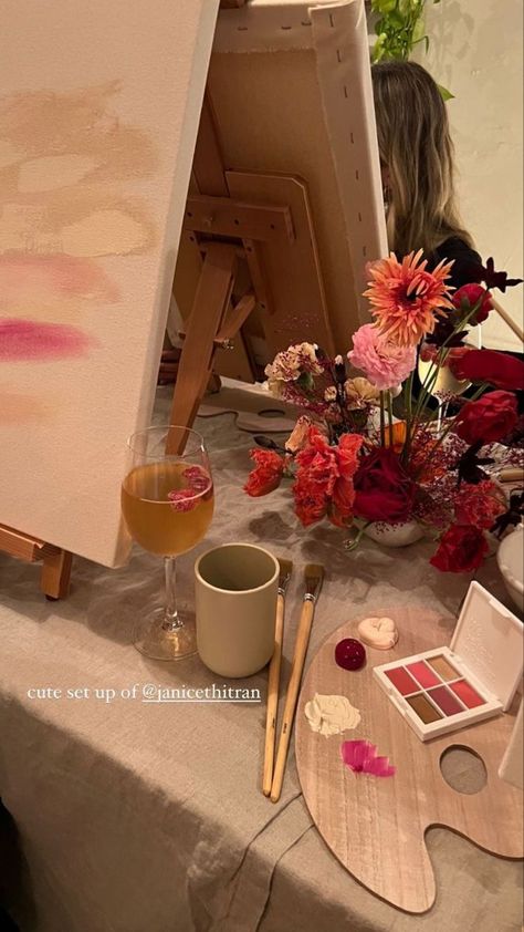 Wine And Paint Aesthetic, Wine And Paint Night Aesthetic, Paint Party Aesthetic, Painting Party Aesthetic, Craft Night Aesthetic, Craft Party Ideas, Painting Date, 17. Geburtstag, Wine And Paint Night