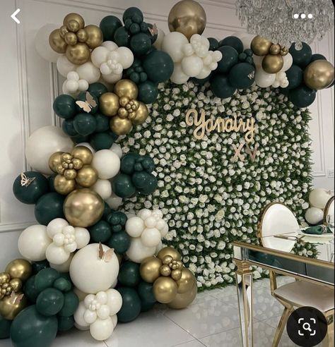 Quinceañera Backdrop, Emerald Green Quinceanera Theme, Green Quinceanera Theme, Quince Decor, Quince Themes, Sweet 16 Themes, Quince Decorations, Sweet 16 Decorations, Quinceanera Decorations