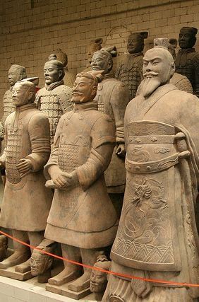 Card Tattoo Designs, China Architecture, Travel China, Terracotta Warriors, Chinese Aesthetic, Alberto Giacometti, Mystery Of History, Ancient India, The Emperor