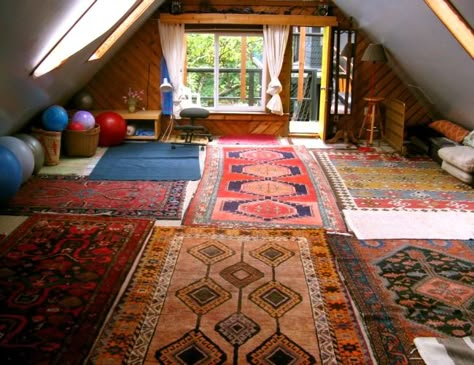 This colorful space takes advantage of great natural light Attic Inspiration, Room Attic, Yoga Meditation Room, Attic Loft, Zen Den, Attic Ideas, Meditation Rooms, Zen Room, Easy Meditation