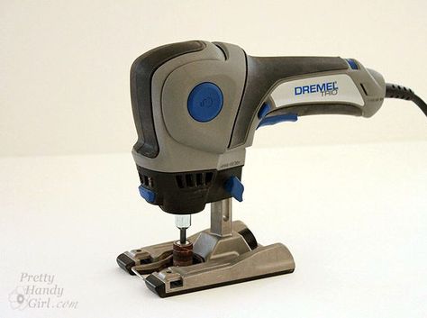 How to use a Dremel TRIO-- Router, Jigsaw and regular dremel tool. Lots of different bits can fit into this. Dremel Trio, Dremel Tool Projects, Dremel Bits, Woodworking Jigsaw, Dremel Crafts, Doll House Furniture, Dremel Projects, Dremel Tool, Wood Tools