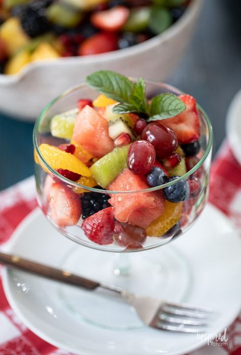 Learn how to make the ultimate fruit salad! #recipe #fruit #strawberries #picnic #potluck #party #easy #fruitsalad #watermelon #berries Picnic Potluck, Fruit Salad Recipe, Potluck Party, Fruit Salads, Autumn Salad, Best Salad Recipes, Fruit Salad Recipes, Variety Of Fruits, Summer Refreshments