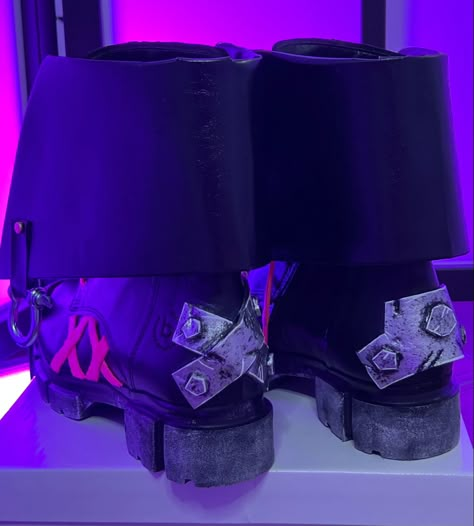 Jinx Boots Arcane, Jinx Shoes, Jinx Boots, Cosplay Jinx, Arcane Cosplay, Cosplay Crafts, Boots Diy, Jinx Cosplay, Top Cosplay