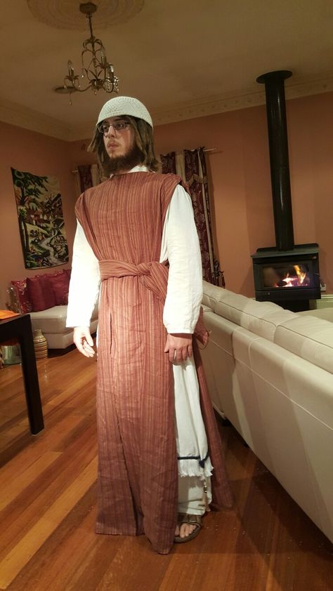 Hebrew garment made from 100% pure linen Hebrew Israelite Mens Fashion, Ancient Hebrew Clothing, Ancient Israelite Clothing, Hebrew Clothing Woman, Hebrew Prayer Shawl, Biblical Clothing, Hebrew Clothing, Hebrew Israelite Clothing, Character Clothing