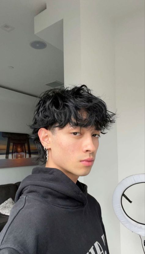 Asian Messy Fringe Men, Low Taper Mullet Middle Part, Long Fringe Hairstyles Men, Fringe Mullet, Tapered Mullet Men, Boyfriend Haircut, Perm Hair Men, Bleached Hair Men, Wavy Perm