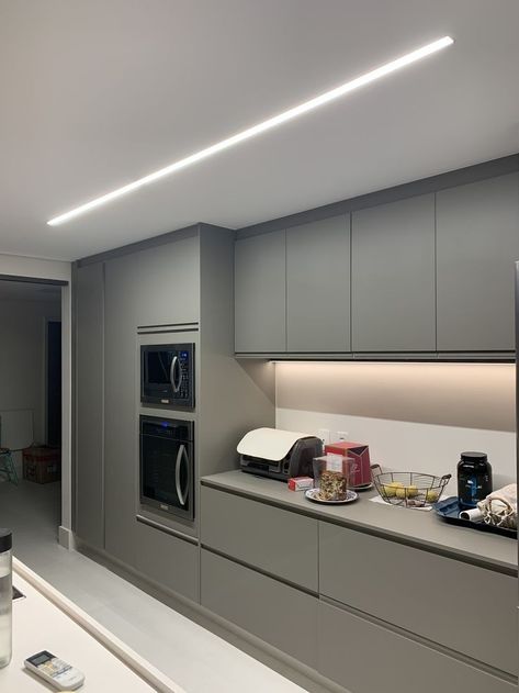 Are you ready to decorate your home? Recommend this led strip Channel for you. And it is easy to install. Click below link to get a free quotation https://www.alibaba.com/product-detail/Hot-Sale-linear-light-For-ceiling_1600587902088.html?spm=a2700.shop_index.86.2.7b453e72tA7IL1 Modern Kitchen Led Lighting, Strip Led Controsoffitto, Strip Lighting Kitchen, Kitchen Ceiling Design, Simple Ceiling Design, Kitchen Led Lighting, Beautiful Kitchen Cabinets, New Ceiling Design, Lake House Kitchen