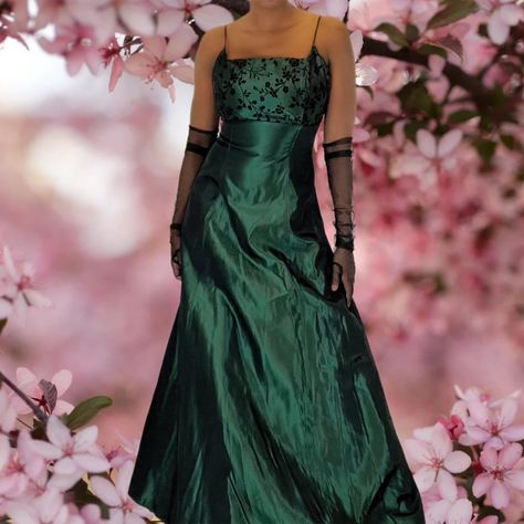 Green Y2k Prom Dress, Grunge Prom Dresses, Baddie Prom Dresses, Baddie Prom, 90s Fairy Grunge, Grunge Prom, Goth Prom Dress, Y2k Prom Dress, Prom Dress Ball Gown