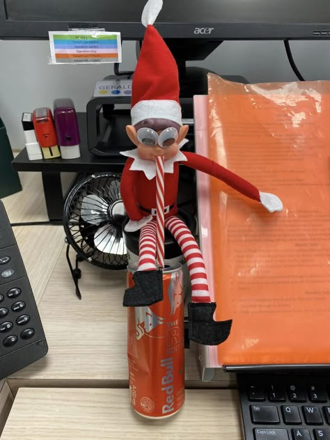 Vet Med Elf On The Shelf, Elf Of The Shelf Office Ideas, Elf On The Shelf Hospital Edition, Doctor Elf On The Shelf, Workplace Elf On The Shelf, Elf On The Shelf Ideas Medical Office, Elf On The Shelf Ideas The Office, Office Elf On The Shelf Ideas Desk, Elf On The Shelf Medical Office