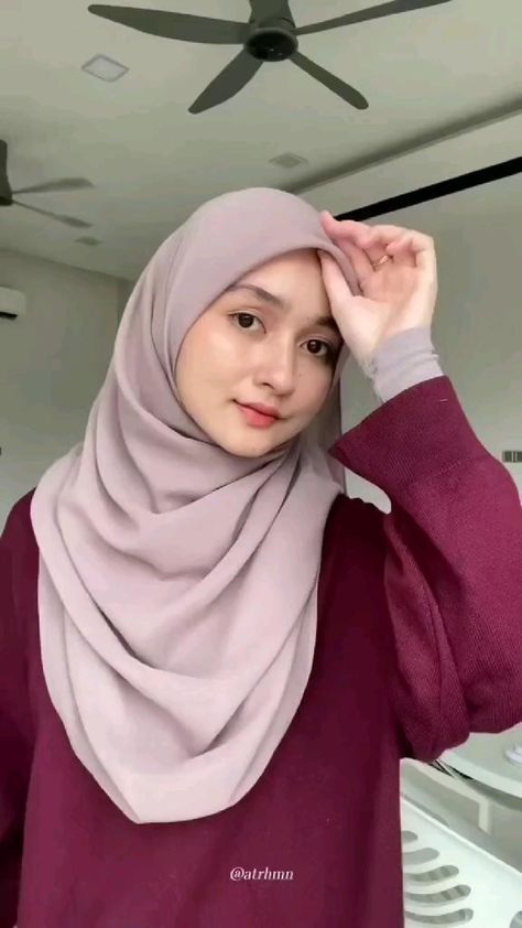 Malaysian Style Hijab, Cute Hijabi Style, How To Fold Hijab, Tutorial Pasmina Simple, Pashmina Style Hijab Simple, Malaysian Hijab Tutorial, Chest Cover Hijab Tutorial, Georgette Hijab Tutorial, Cotton Hijab Style