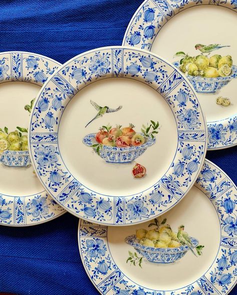 Underglaze Ceramics, Delft Plates, Scallop Appetizer, Ceramics Decor, Lemon Set, Blue Dinner Plates, Handmade Tableware, Italian Pottery, Appetizer Plates